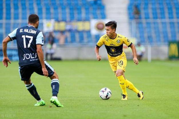 开云体育app赛后荷甲焦点战，阿贾克斯回应争议，震撼外界，阵容厚度经受考验的简单介绍