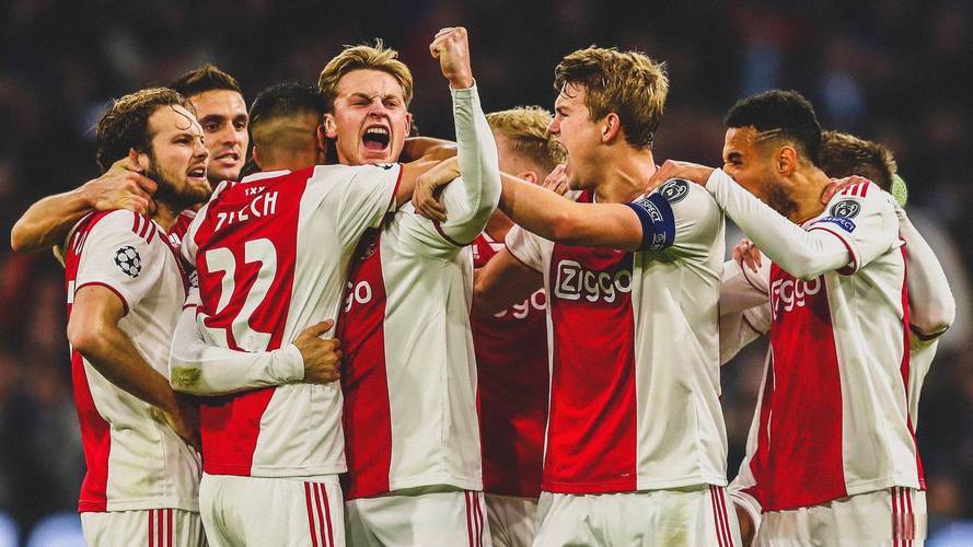 赛后荷甲焦点战，阿贾克斯回应争议，震撼外界，阵容厚度经受考验的简单介绍